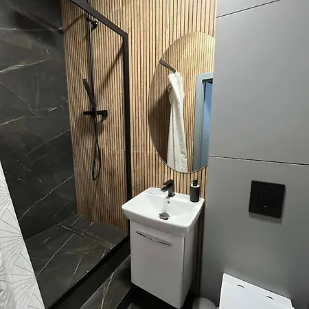 Hola Piotrkowska Apartman